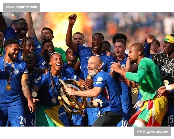 科莫利赴美逼宫 DV9 续约 世俱杯低迷成变数 科莫利赴美逼宫 DV9 续约 世俱杯低迷成变数